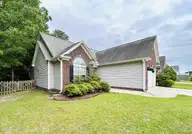 304 Weatherford Drive, Jacksonville, NC 28540 — 3-bedroom home in Williamsburg Plantation, Jacksonville, NC, photo 2 of 45: IMG_9034