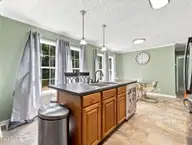 206 Shipmans Pike, Jacksonville, NC 28546 — 3-bedroom manufactured home in Maynard Manor, Jacksonville, NC, photo 15 of 51
