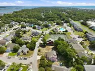 8725 Plantation Drive, Emerald Isle, NC 28594 — 3-bedroom waterfront home in Emerald Plantation, Emerald Isle, NC, photo 6 of 67: 8725 Plantation Drive, Emerald Isle, NC