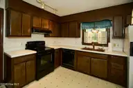 1413 Knollwood Drive NW, Wilson, NC 27896 — 3-bedroom home in Forest Hills, Wilson, NC, photo 14 of 28: IMG_0013 (13)