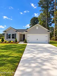 6436 Country Club Drive, Grifton, NC 28530 — 3-bedroom home in Country Club Hills, Grifton, NC, photo 1 of 28: 6436 Country Club Grifton