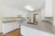 1007 Barkentine Drive, New Bern, NC 28560 — 3-bedroom home in Fairfield Harbour, New Bern, NC, photo 17 of 60: Kitchen