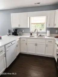 1305 Shellbark Court, Havelock, NC 28532 — 3-bedroom home in Southern Terrace, Havelock, NC, photo 9 of 30: sbkit1final