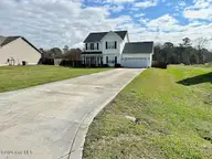 102 Buckhaven Drive, Richlands, NC 28574 — 3-bedroom home in Buckhaven, Richlands, NC, photo 1 of 57: IMG_8320