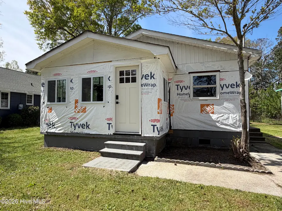 109 N 31st Street, Wilmington, NC 28405 — 3-bedroom home in Ridgecrest, Wilmington, NC, photo 1 of 16: IMG_5399