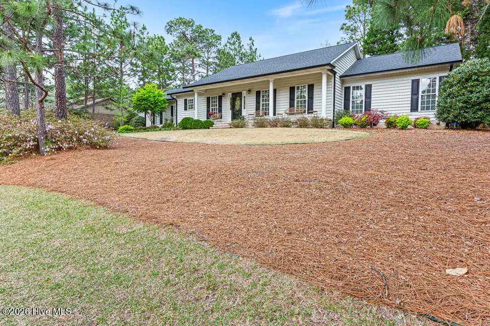 8 Surry Circle Drive N, Pinehurst, NC 28374 — 2-bedroom home in Unit 8, Pinehurst, NC, photo 1 of 44: 8 Surry Circle-LR-JFP-3