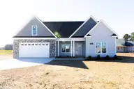 1907 Ridenour Court, Farmville, NC 27828 — 3-bedroom home in Whitaker Glen, Farmville, NC, photo 6 of 26: IMG_9603