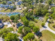 1910 Sneeden Drive, Wilmington, NC 28411 — 3-bedroom waterfront home in Ocean View Estates, Wilmington, NC, photo 8 of 38