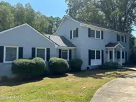 1011 Parkside Drive NW, Wilson, NC 27896 — 4-bedroom home in Forest Hills, Wilson, NC, photo 2 of 26: IMG_2556