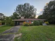 3100 Us Highway 70 W, Goldsboro, NC 27534 — 2-bedroom home, Goldsboro, NC, photo 3 of 26