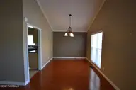 212 Branchwood Drive, Jacksonville, NC 28546 — 3-bedroom home in Branchwood, Jacksonville, NC, photo 6 of 30: DSC_2218