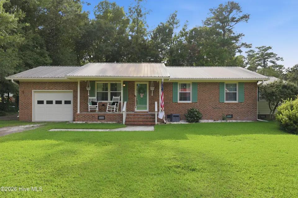 509 S Mcneil Street, Burgaw, NC 28425 — 3-bedroom home in Shady Haven Estates, Burgaw, NC, photo 1 of 22