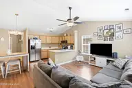 620 S Hampton Drive, Jacksonville, NC 28546 — 3-bedroom home in Cottage Cove, Jacksonville, NC, photo 5 of 45