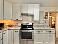 900 Tuscarora Avenue, Elizabeth City, NC 27909 — 2-bedroom home in Pine Grove, Elizabeth City, NC, photo 15 of 26: Kitchen