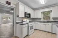 102 S Pineview Avenue, Goldsboro, NC 27530 — 3-bedroom home in Edgewood, Goldsboro, NC, photo 4 of 39: 19-web-or-mls-DSC09199