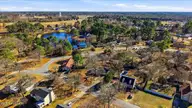111 Lakehurst Drive, Dudley, NC 28333 — 3-bedroom waterfront home in Robin Lake, Dudley, NC, photo 13 of 49: 15-111 Lakehurst Dr-15