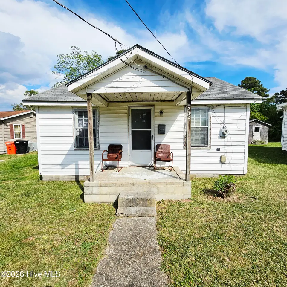 1314 Moore Street, Elizabeth City, NC 27909 — 2-bedroom home, Elizabeth City, NC, photo 1 of 5