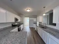 274 Browns Ferry Road, Jacksonville, NC 28546 — 6-bedroom home in Towne Pointe, Jacksonville, NC, photo 5 of 29: IMG_6769