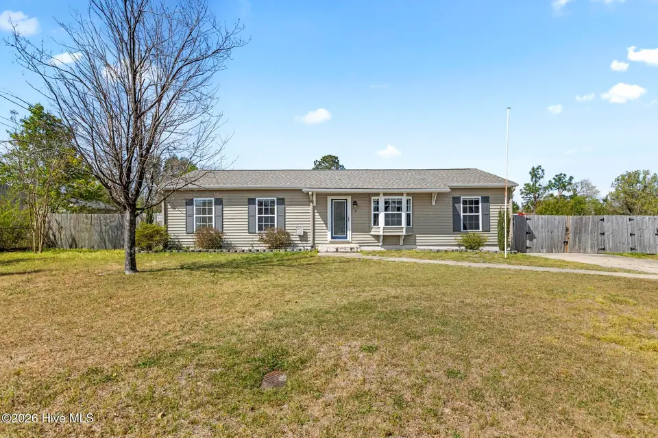 38 Riegel Drive, Hubert, NC 28539 — 3-bedroom home in Crown Point, Hubert, NC, photo 1 of 29