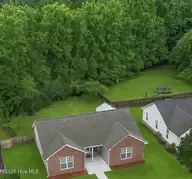 3840 Countryaire Drive, Ayden, NC 28513 — 3-bedroom home in Countryaire Village, Ayden, NC, photo 6 of 38: PHOTO-2025-06-19-20-05-53