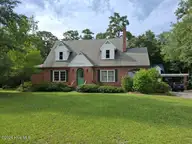 201 E Bell Street, Tabor City, NC 28463 — 4-bedroom home, Tabor City, NC, photo 2 of 28