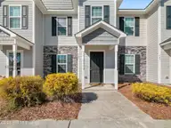 145 W Murrow Lane, Jacksonville, NC 28546 — 2-bedroom townhome in Carolina Plantations, Jacksonville, NC, photo 4 of 40
