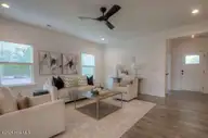 390 Lamer Loop 101, Shallotte, NC 28470 — 3-bedroom home in Solserra, Shallotte, NC, photo 6 of 41