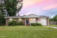 103 Hofmann Drive, Jacksonville, NC 28546 — 3-bedroom home in Edgewood Park, Jacksonville, NC, photo 2 of 41