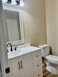 1309 Manchester Road, Kinston, NC 28504 — 3-bedroom home in Old Farm, Kinston, NC, photo 8 of 17: IMG_3435