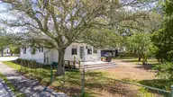 800 Mulberry Street, Beaufort, NC 28516 — 2-bedroom home, Beaufort, NC, photo 5 of 41: 800 MULBERRY (6)