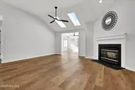 1210 Bayside Circle W, Wilmington, NC 28405 — 3-bedroom home in Eastwood Village, Wilmington, NC, photo 9 of 38