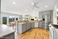 906 Jewell Court, New Bern, NC 28560 — 4-bedroom waterfront home in Fairfield Harbour, New Bern, NC, photo 8 of 52: Updated kitchen