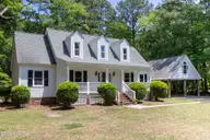 212 N Wedgewood Drive, Washington, NC 27889 — 4-bedroom home in Yacht Club, Washington, NC, photo 4 of 51: Copy of Finaluse-3
