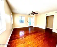 1305 Wellington Avenue, Wilmington, NC 28401 — 2-bedroom condo in Glen Villa, Wilmington, NC, photo 2 of 13