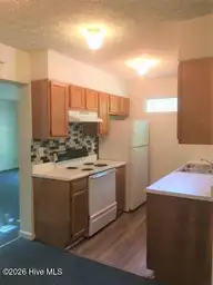 5322 Masonboro Loop Road, Wilmington, NC 28409 — 2-bedroom home, Wilmington, NC, photo 9 of 19: IMG_3108 (2)