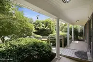 905 Robert E Lee Drive, Wilmington, NC 28412 — 4-bedroom home in Pine Valley Estates, Wilmington, NC, photo 6 of 55