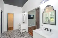 282 Old Stanton Road, Beaufort, NC 28516 — 3-bedroom home in Sea Gate, Beaufort, NC, photo 16 of 45: Master Bath