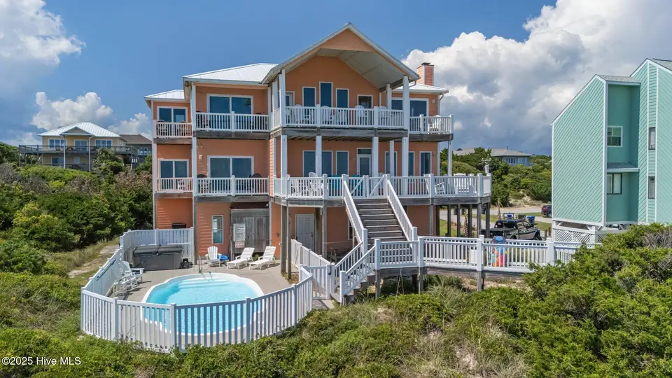 4601 Ocean Drive, Emerald Isle, NC 28594 — 6-bedroom waterfront home, Emerald Isle, NC, photo 1 of 67: 4601 Ocean Drive