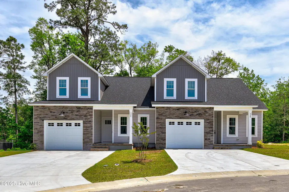 552 Timbercrest Circle, Bolivia, NC 28422 — 3-bedroom townhome in Autumn Trail, Bolivia, NC, photo 1 of 37: SIMILAR HOME