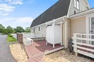 524 Odum Drive, Hubert, NC 28539 — 3-bedroom waterfront home, Hubert, NC, photo 8 of 48: odum-32