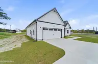 1300 S Nc 41 & 111, Beulaville, NC 28518 — 3-bedroom home, Beulaville, NC, photo 10 of 63: DSC06987