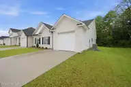 2020 Dartford Drive B, Greenville, NC 27834 — 3-bedroom townhome in Brook Hollow, Greenville, NC, photo 3 of 27: 3-web-or-mls-BLS_0074