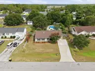 119 E Ivybridge Drive, Hubert, NC 28539 — 3-bedroom home in Kingsbridge, Hubert, NC, photo 17 of 56