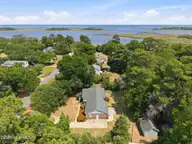 206 Royal Oak Drive, Wilmington, NC 28409 — 4-bedroom waterfront home in Hickory Knoll, Wilmington, NC, photo 5 of 60