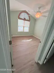 605 Windsong N, Swansboro, NC 28584 — 3-bedroom condo in The Villages at Swansboro, Swansboro, NC, photo 11 of 20: Spare bedroom