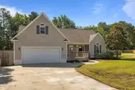 1199 Nine Foot Road, Newport, NC 28570 — 3-bedroom home in Huntington Ridge, Newport, NC, photo 3 of 45: 2-web-or-mls-1S3A1552