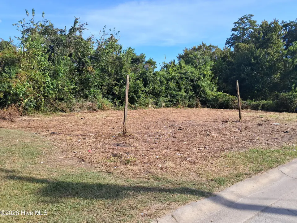 188-189 Pavie Avenue, New Bern, NC 28560 — lot, New Bern, NC, photo 1 of 2: Pavie Avenue