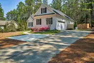 6 Shamrock Way, Pinehurst, NC 28374 — 3-bedroom home in Unit 13, Pinehurst, NC, photo 3 of 41: 55-8_6 Shamrock Way, Pinehurst