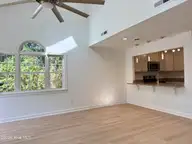 6211 Wrightsville Avenue Apt 127, Wilmington, NC 28403 — 3-bedroom townhome in Wrightsville Place, Wilmington, NC, photo 12 of 36: IMG_2412