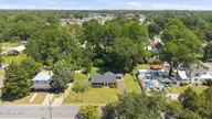 614 E 6th Street, Washington, NC 27889 — 3-bedroom home, Washington, NC, photo 7 of 52: 13-web-or-mls-DJI_20260817121830_0752_D-
